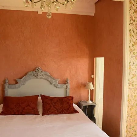 Château De Perpezat Couette-café