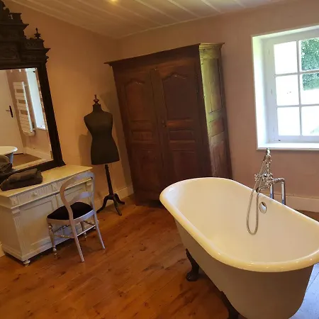 Chateau De Perpezat 3* Apchat