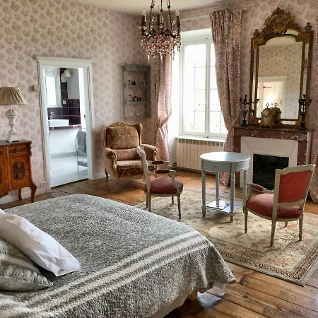 Chateau De Perpezat Nocleg ze śniadaniem 3*