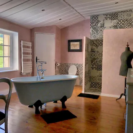 Chateau De Perpezat Nocleg ze śniadaniem 3*