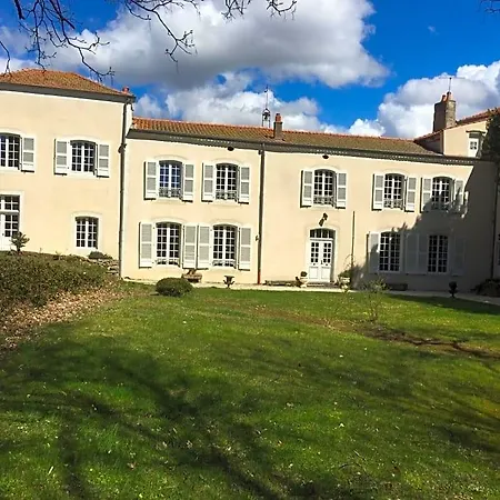 Château De Perpezat