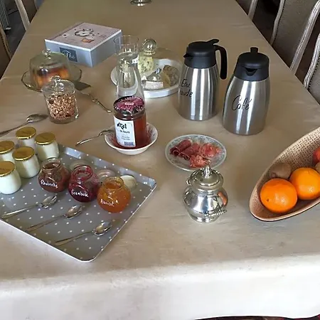 Couette-café Château De Perpezat 3*