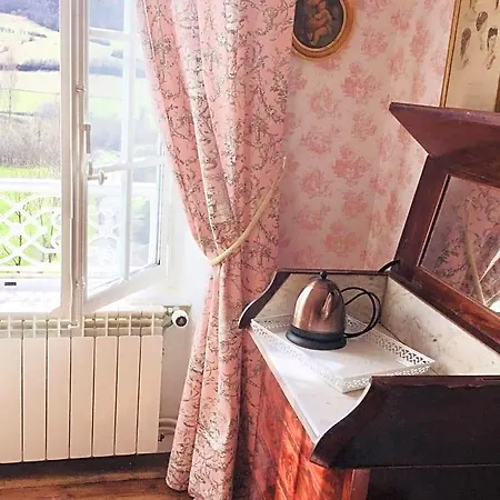 Château De Perpezat Couette-café Apchat