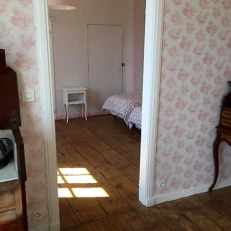 Chateau De Perpezat Nocleg ze śniadaniem Apchat